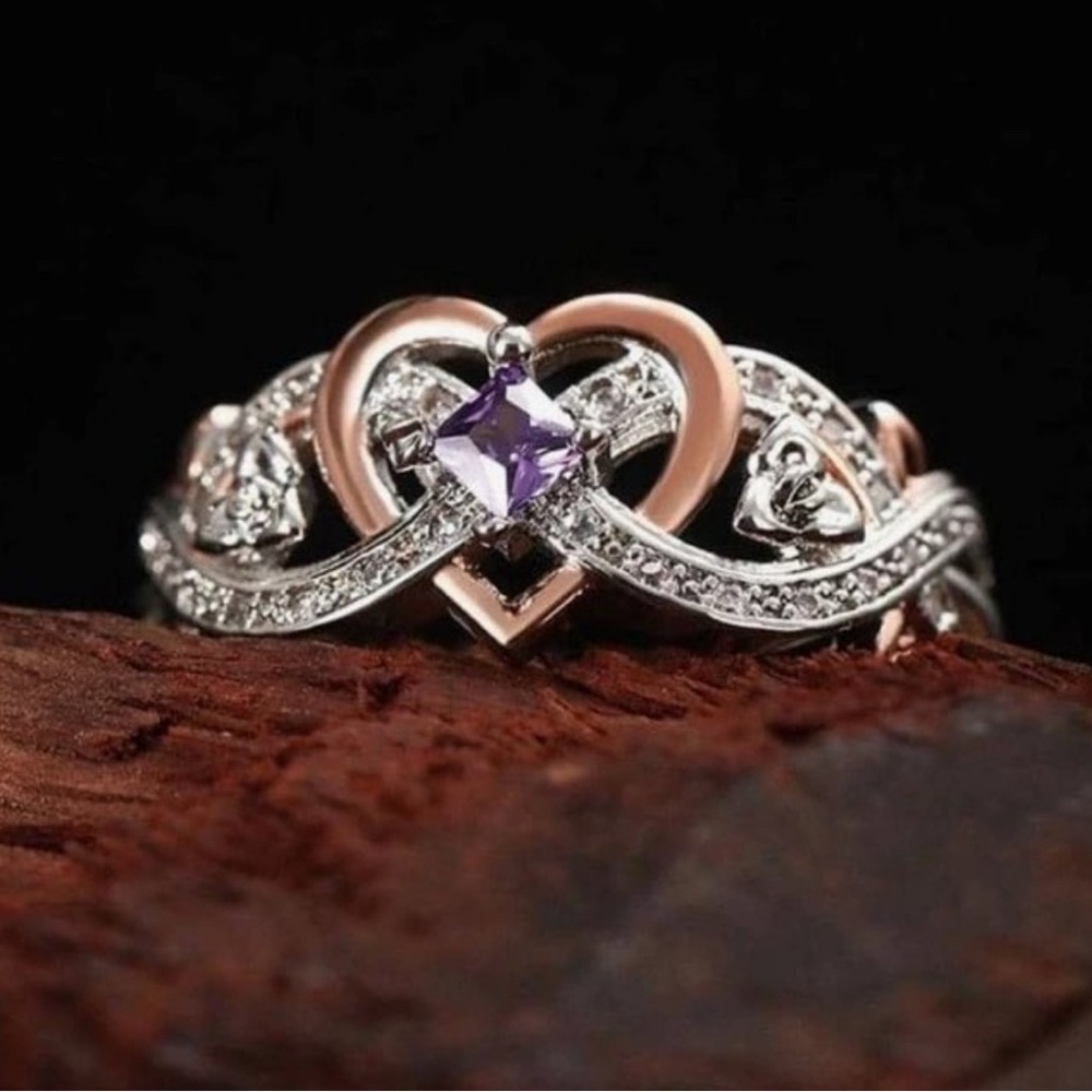 WEDDING RING - Picture 4 of 8